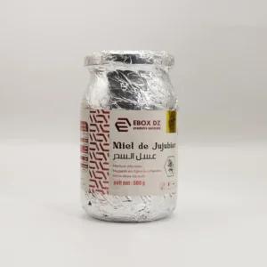 عسل السدر مشبع بغذاء الملكات